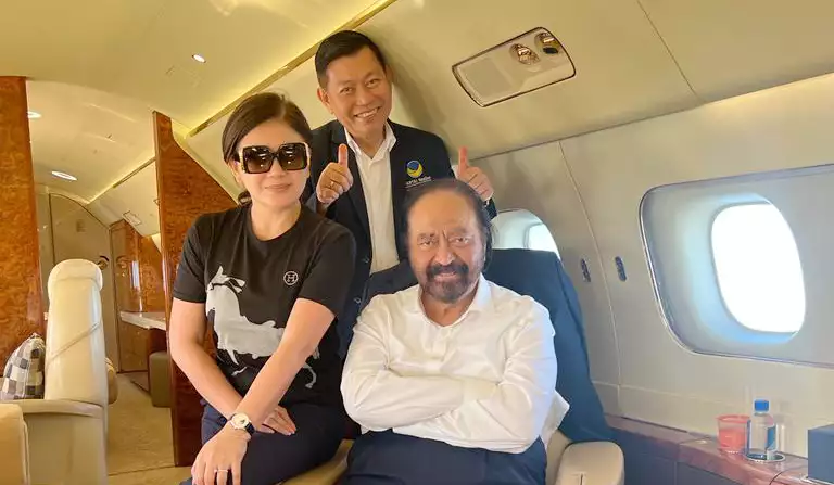 Surya Paloh bersama Felly Runtuwene dan Victor Mailangkay. (Istimewa)